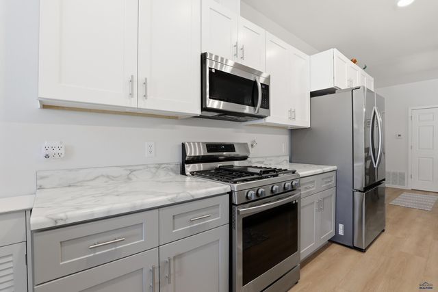 2621 HENNESSY DRIVE, Rapid City, SD 57701