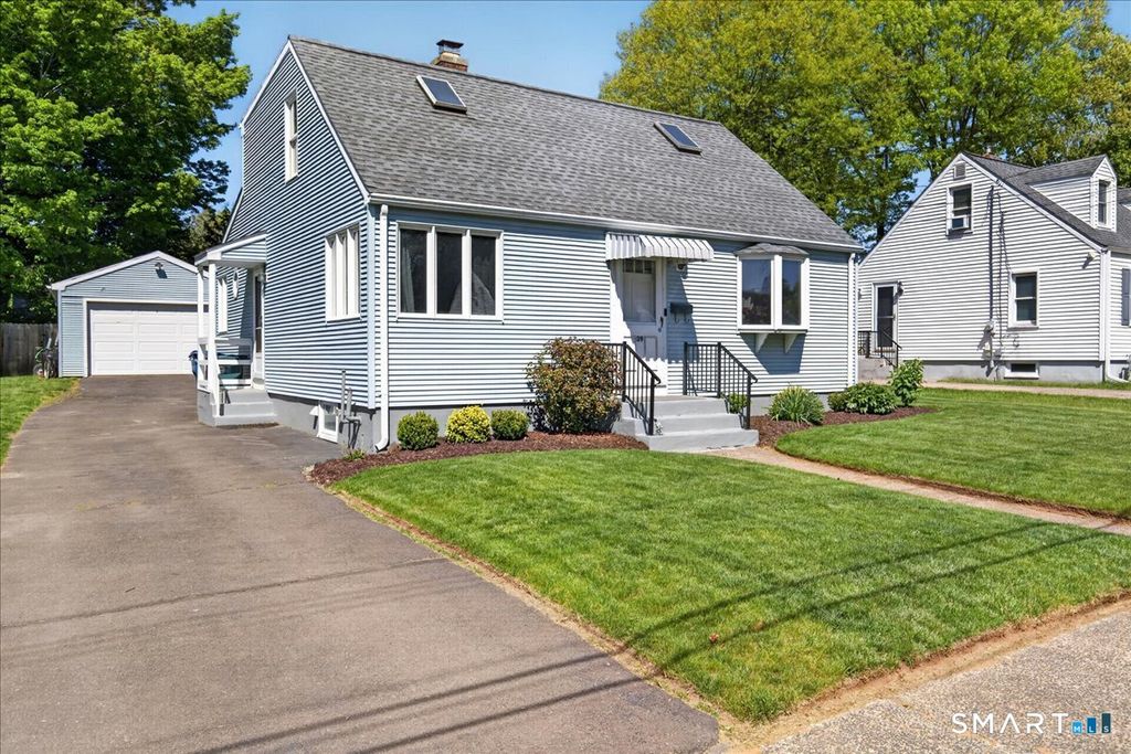 39 Westview Street, Hamden, CT 06514