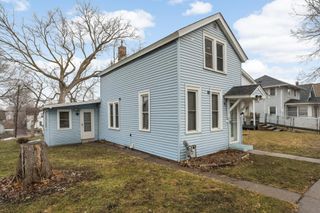 1025 Mclean Avenue, Saint Paul, MN 55106