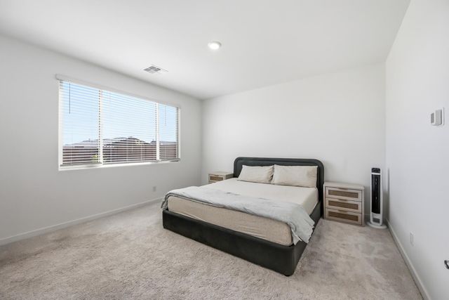 2053 W Sienna Bouquet Place, Phoenix, AZ 85085