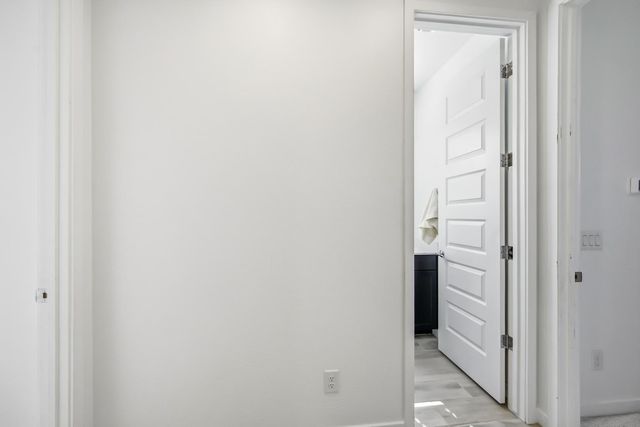 2053 W Sienna Bouquet Place, Phoenix, AZ 85085