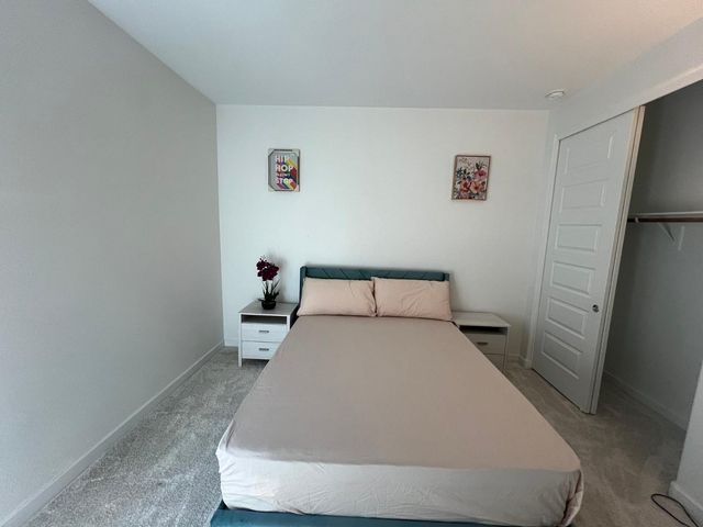 2053 W Sienna Bouquet Place, Phoenix, AZ 85085