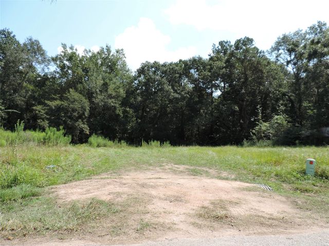 2014 Center Avenue, Cleveland, TX 77327