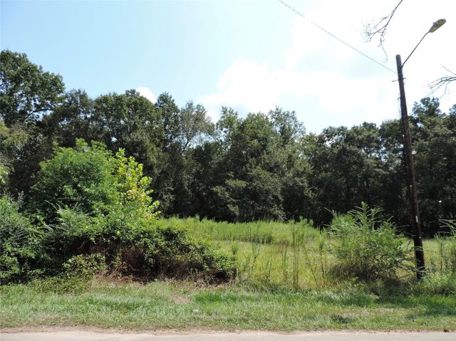 2014 Center Avenue, Cleveland, TX 77327