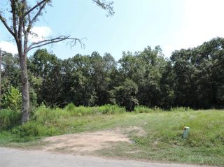 2014 Center Avenue, Cleveland, TX 77327