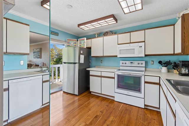 10443 WATERBIRD WAY, Bradenton, FL 34209