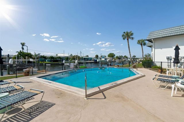 10443 WATERBIRD WAY, Bradenton, FL 34209