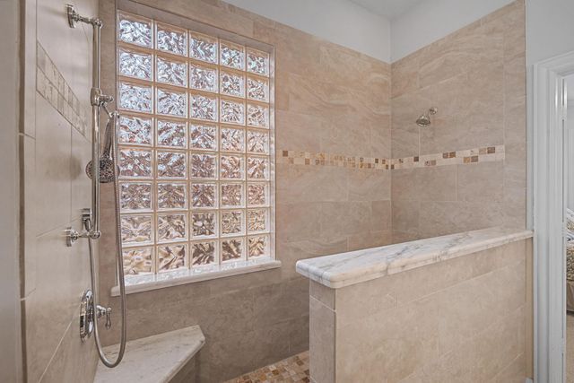 18 Floret Court, The Woodlands, TX 77382