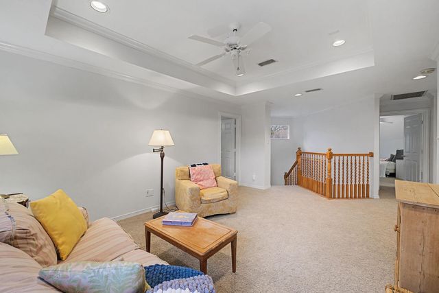 18 Floret Court, The Woodlands, TX 77382