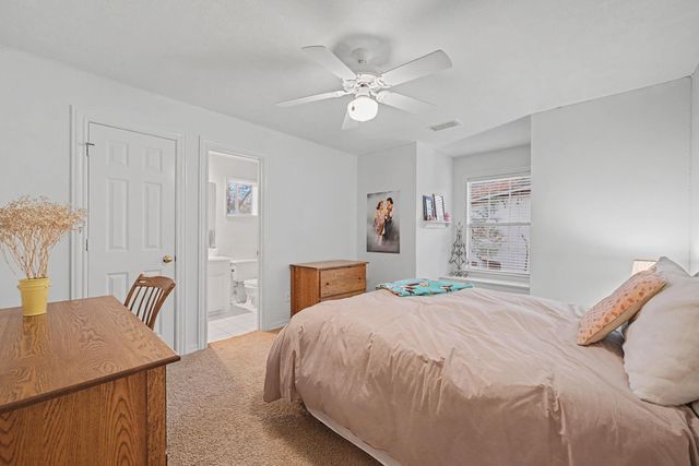 18 Floret Court, The Woodlands, TX 77382