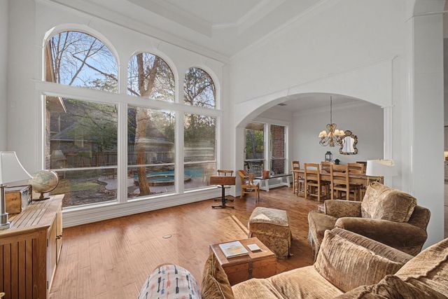 18 Floret Court, The Woodlands, TX 77382