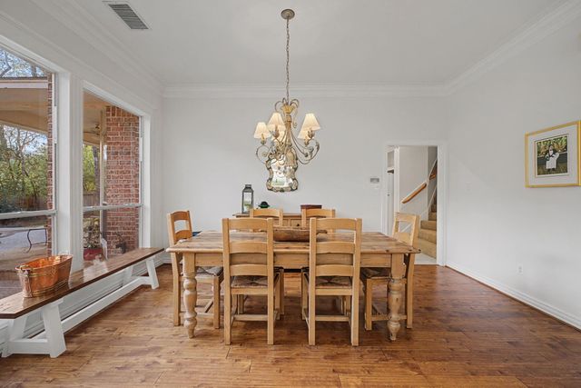 18 Floret Court, The Woodlands, TX 77382