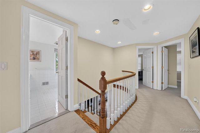 5369 W Bloomfield Lake Road, West Bloomfield, MI 48323