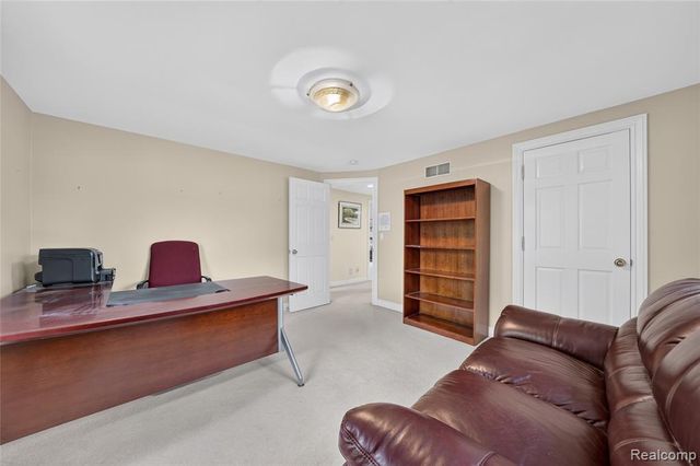 5369 W Bloomfield Lake Road, West Bloomfield, MI 48323