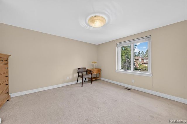 5369 W Bloomfield Lake Road, West Bloomfield, MI 48323