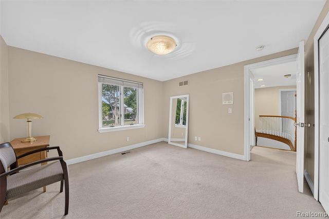 5369 W Bloomfield Lake Road, West Bloomfield, MI 48323