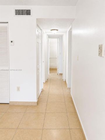 7235 NW 179th Street 212, Hialeah, FL 33015
