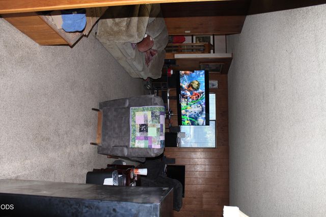 333 Greens Creek Road, Grants Pass, OR 97527