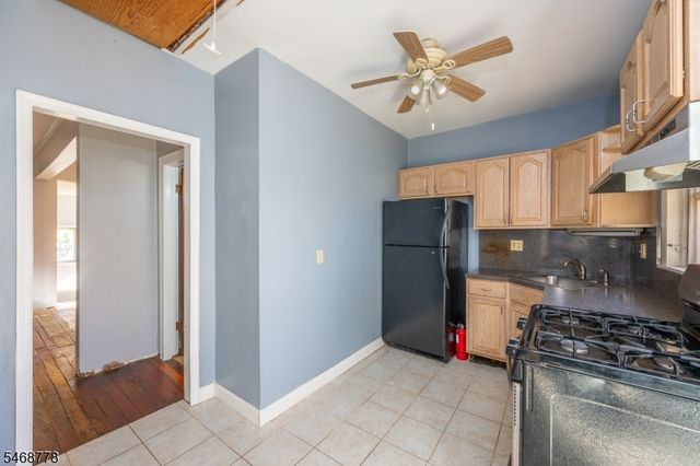 8 Townsend Ave, Hanover Twp., NJ 07927