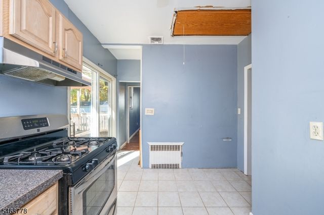 8 Townsend Ave, Hanover Twp., NJ 07927