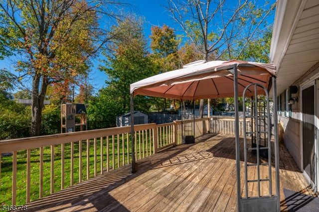 8 Townsend Ave, Hanover Twp., NJ 07927