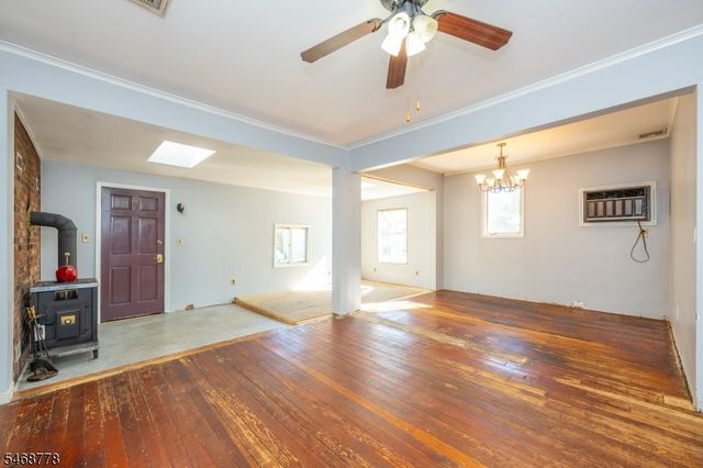 8 Townsend Ave, Hanover Twp., NJ 07927