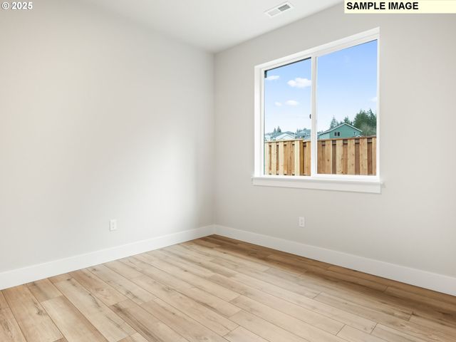 750 Ne SALING Dr E 90, Estacada, OR 97023