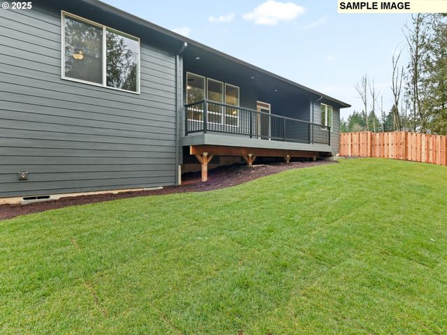 750 Ne SALING Dr E 90, Estacada, OR 97023