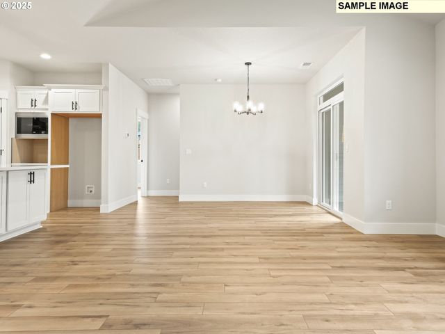 750 Ne SALING Dr E 90, Estacada, OR 97023