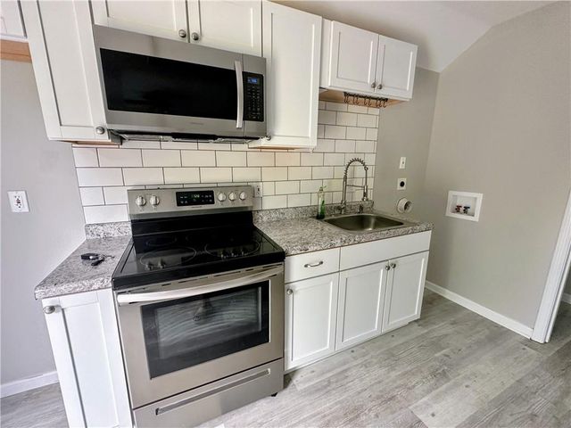 1133 S Haden Street, Independence, MO 64050