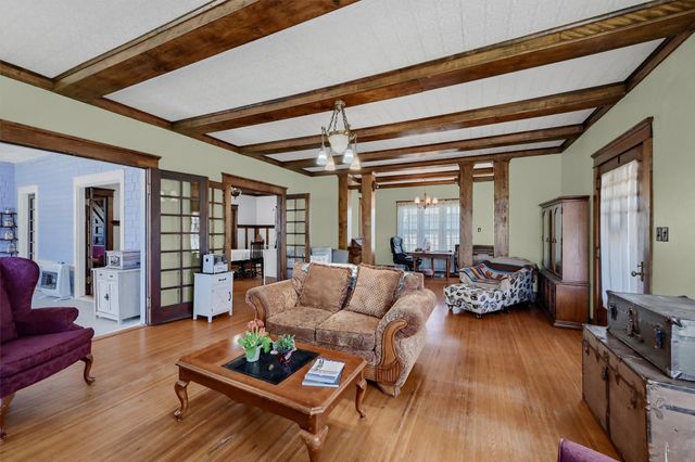 901 N 8th Street, Honey Grove, TX 75446