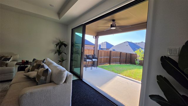 1513 Larson Lane, Denton, TX 76210
