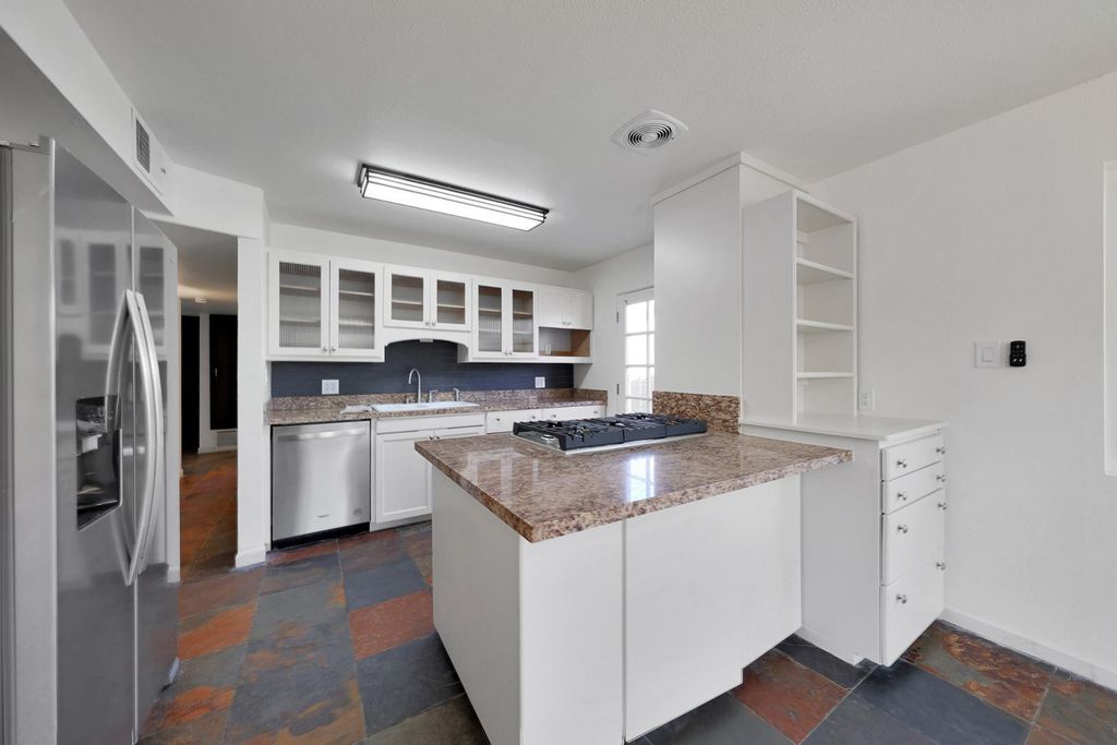 7031 E Loma Land Drive, Scottsdale, AZ 85257