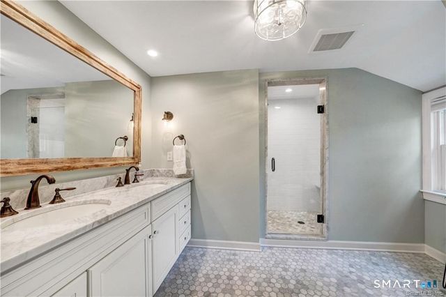 80 Knollwood Road, North Haven, CT 06473