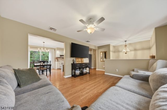 13 Valley Drive N, Vernon Twp., NJ 07418