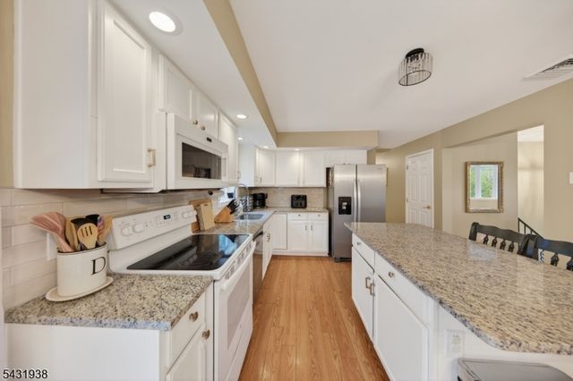 13 Valley Drive N, Vernon Twp., NJ 07418