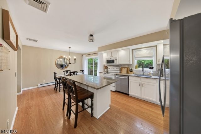 13 Valley Drive N, Vernon Twp., NJ 07418