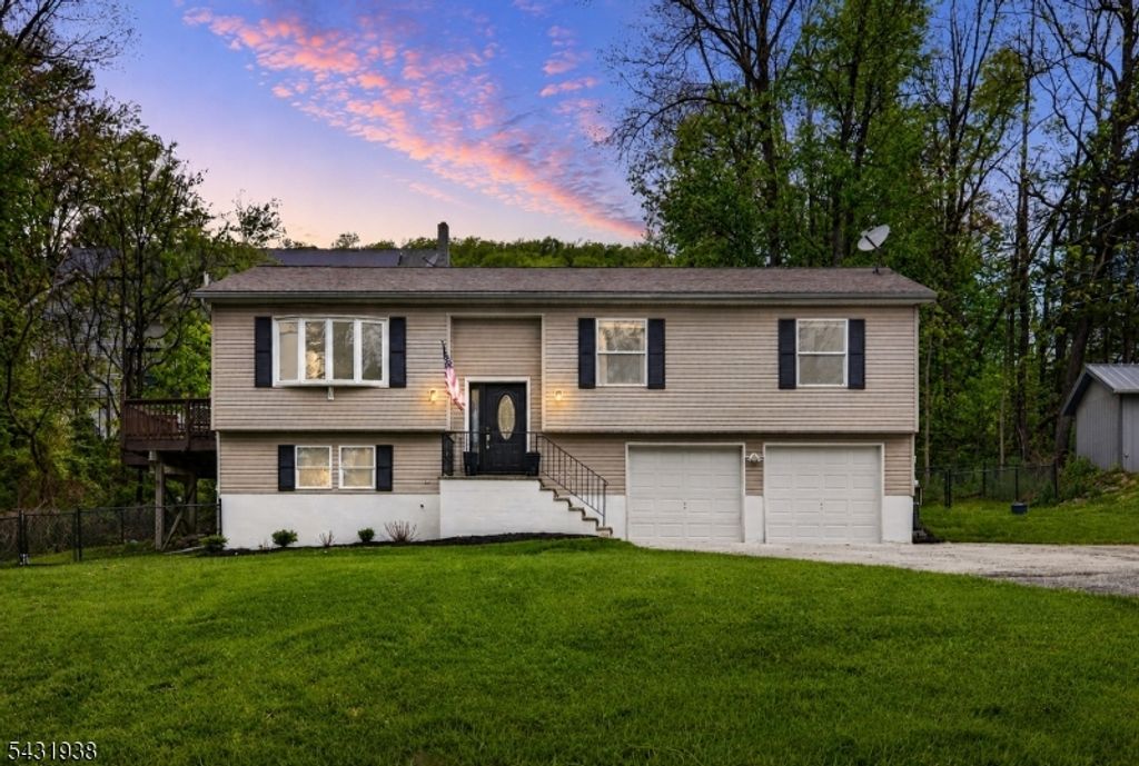 13 Valley Drive N, Vernon Twp., NJ 07418