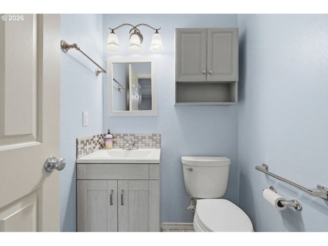 7908 Ne 64TH St, Vancouver, WA 98662