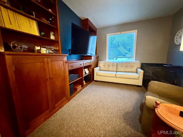 611 Sutherland Street, Ironwood, MI 49938