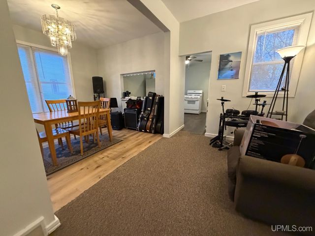 611 Sutherland Street, Ironwood, MI 49938