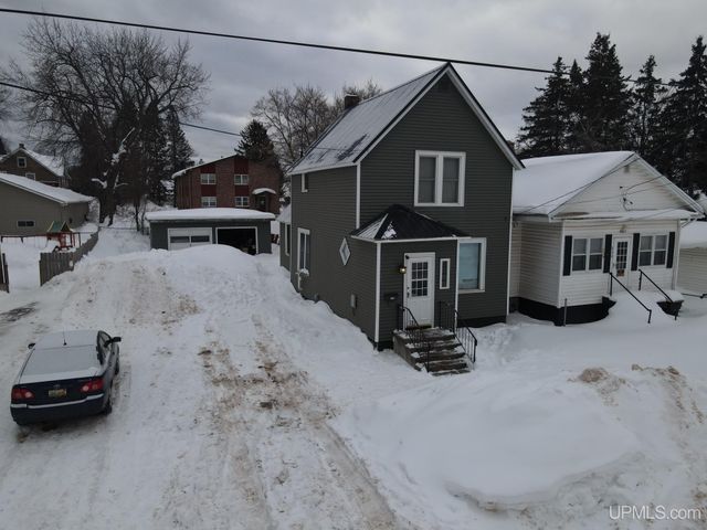 611 Sutherland Street, Ironwood, MI 49938