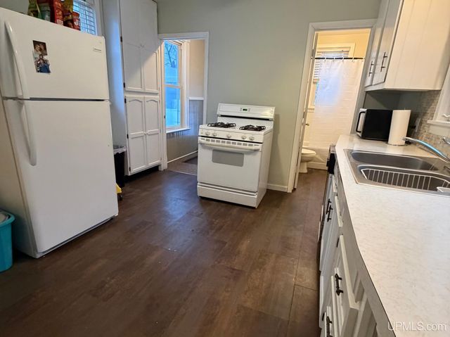 611 Sutherland Street, Ironwood, MI 49938