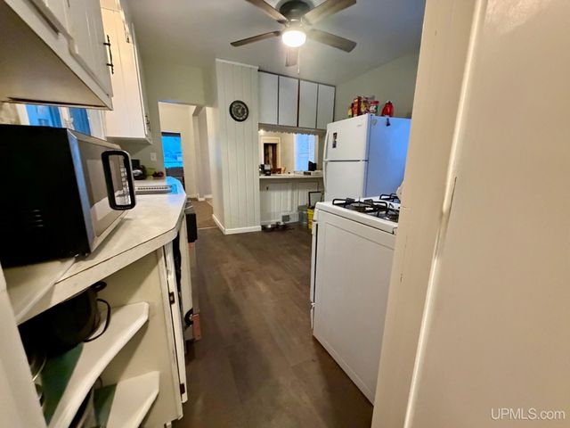 611 Sutherland Street, Ironwood, MI 49938