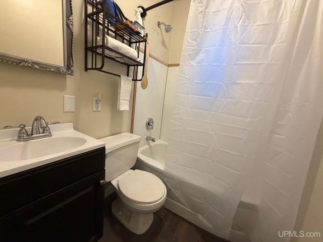 611 Sutherland Street, Ironwood, MI 49938