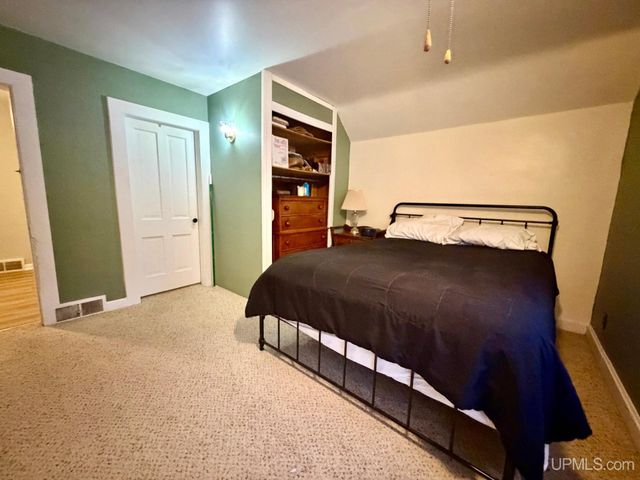 611 Sutherland Street, Ironwood, MI 49938