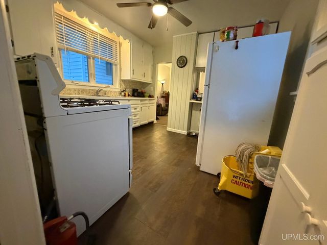 611 Sutherland Street, Ironwood, MI 49938