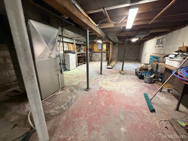 611 Sutherland Street, Ironwood, MI 49938