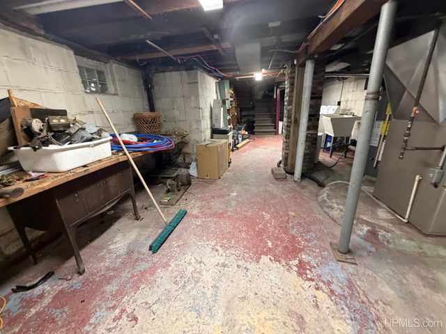 611 Sutherland Street, Ironwood, MI 49938