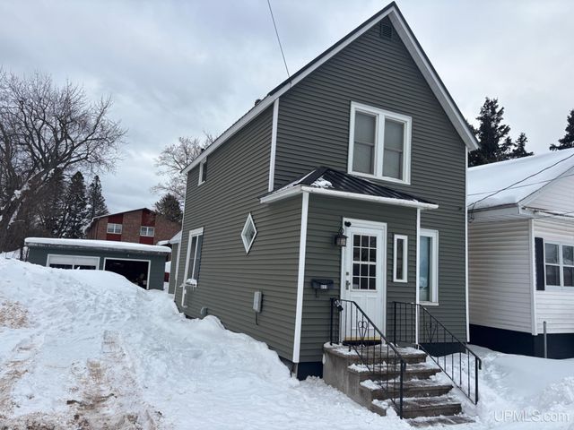 611 Sutherland Street, Ironwood, MI 49938